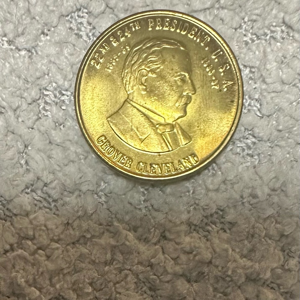 Vintage 1981 readers digest Grover Cleveland Commemorative Coin